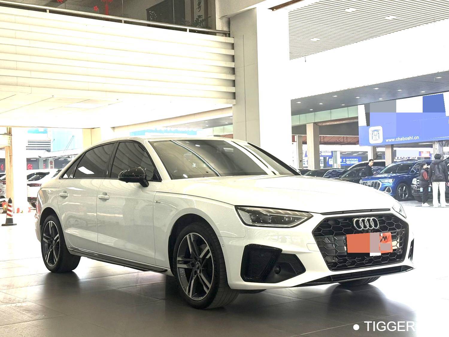 Audi 2024 A4L 40 TFSI Luxury Dynamic Model