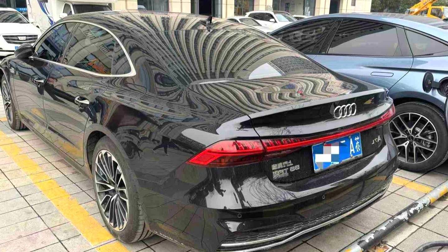 Audi 2025 A7L 45 TFSI Luxury