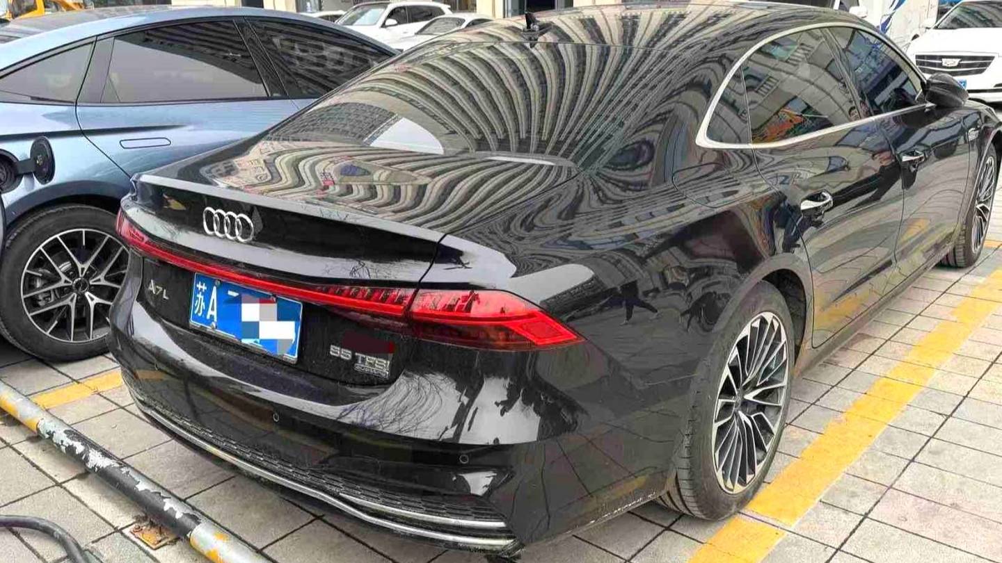 Audi 2025 A7L 45 TFSI Luxury