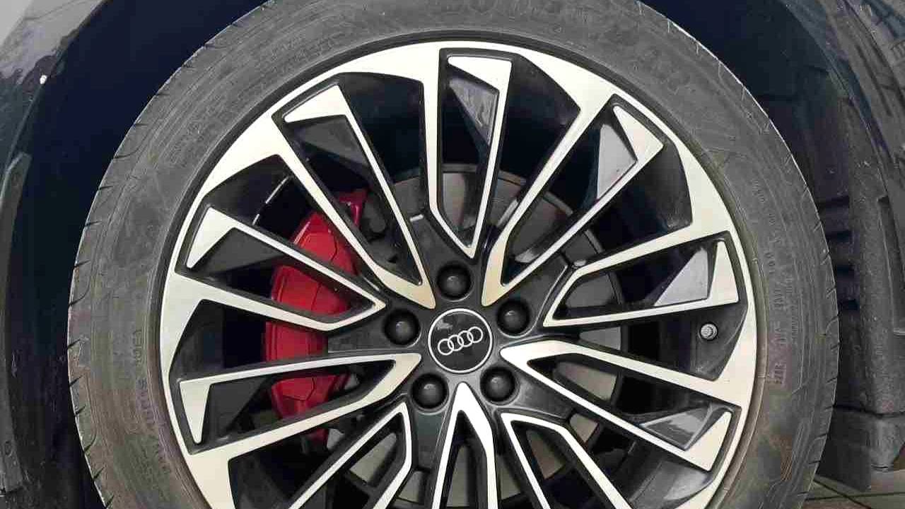 Audi 2025 A7L 45 TFSI Luxury