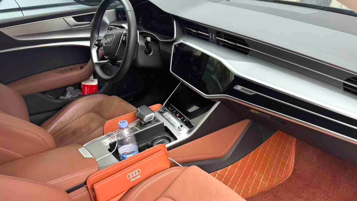 Audi 2025 A7L 45 TFSI Luxury