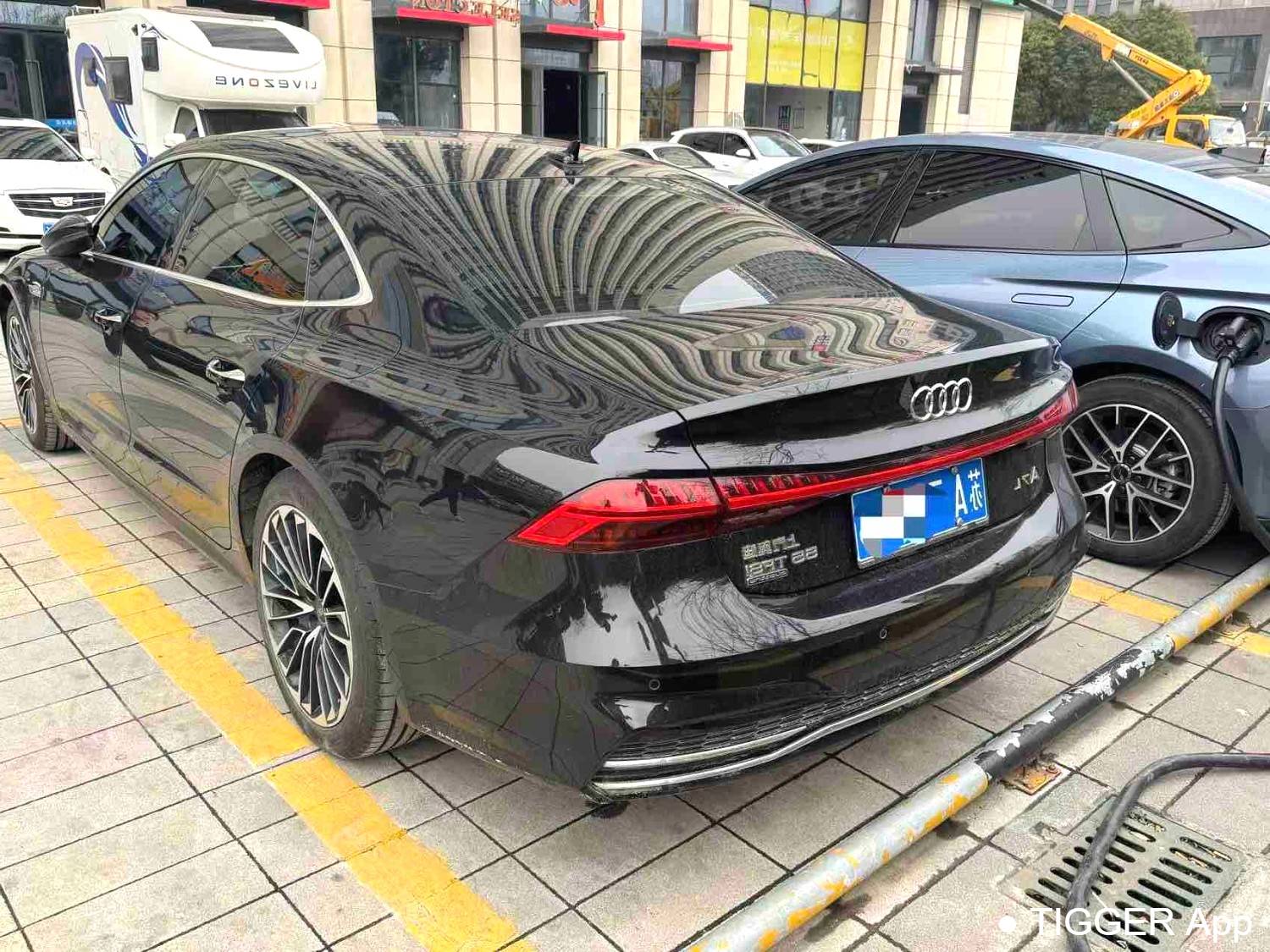 Audi 2025 A7L 45 TFSI Luxury