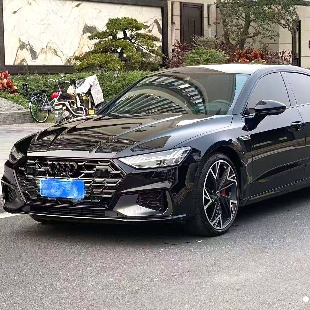 Audi 2024 A7L 45 TFSI quattro Black Knight Edition سيارة مستعملة