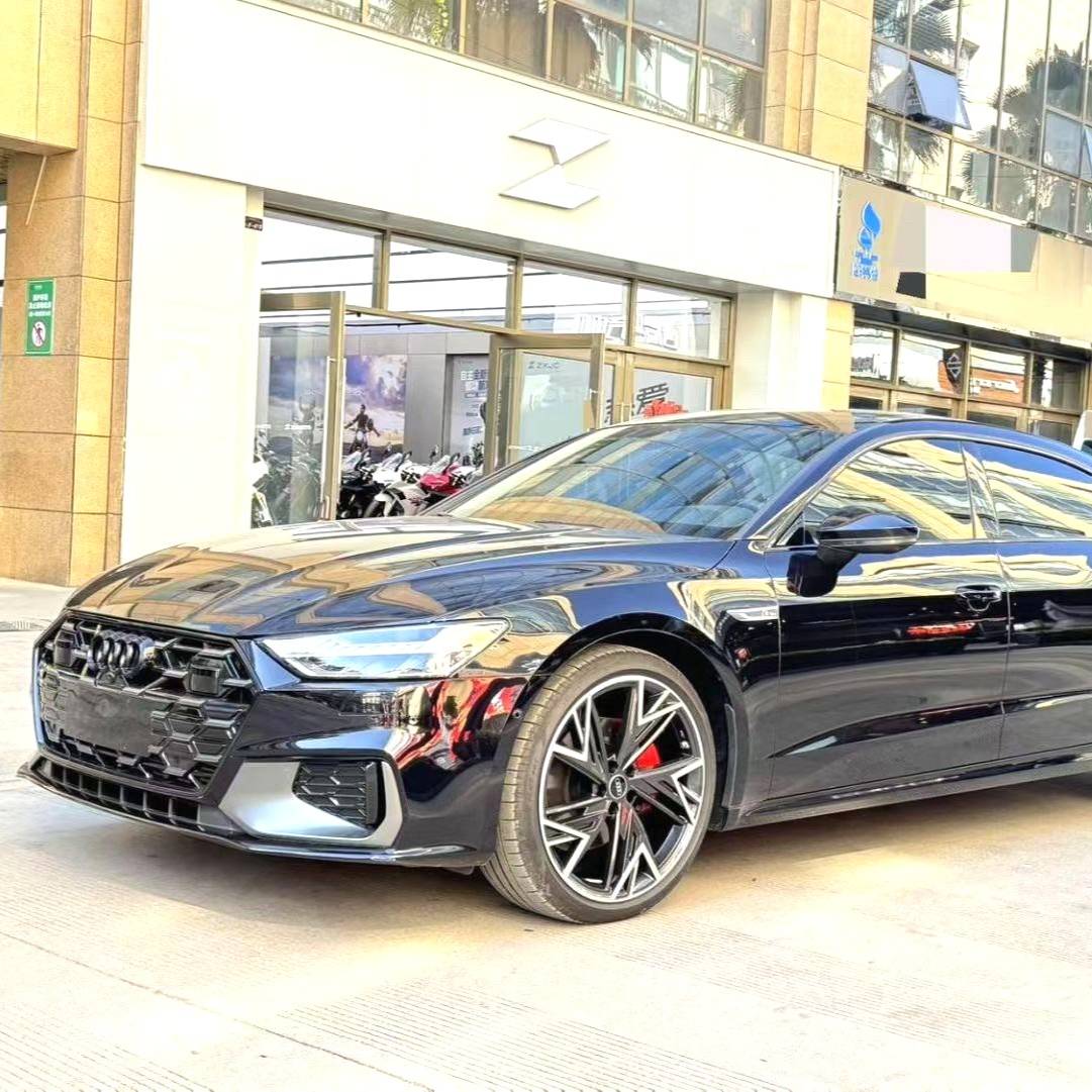 Audi 2024 A7L 45 TFSI quattro Black Knight Edition سيارة مستعملة