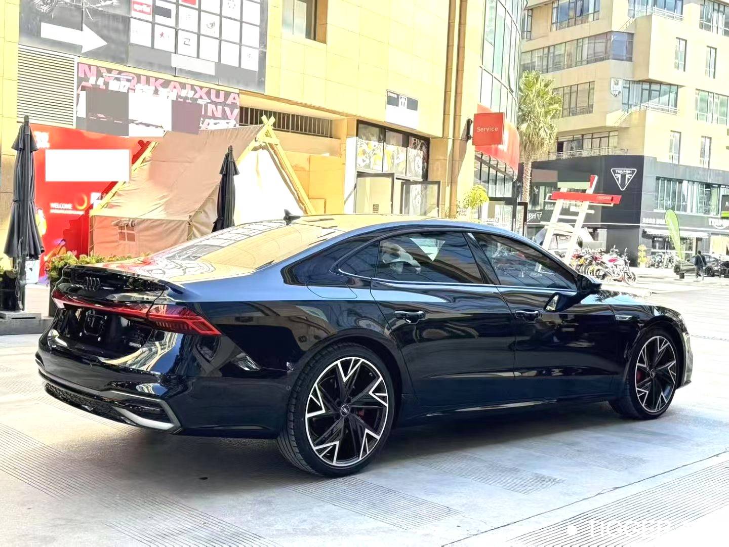 Audi 2024 A7L 45 TFSI quattro Black Knight Edition