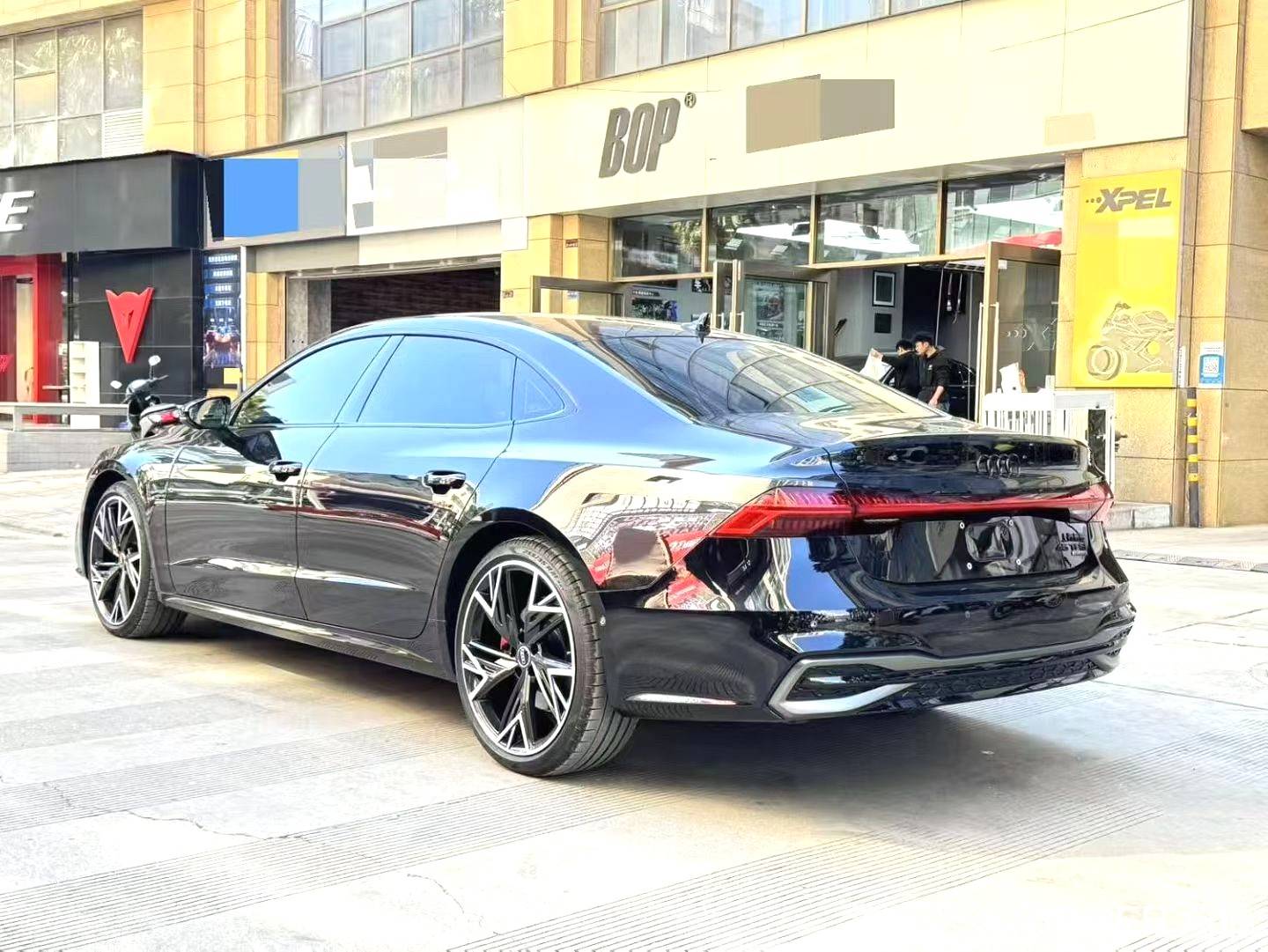 Audi 2024 A7L 45 TFSI quattro Black Knight Edition