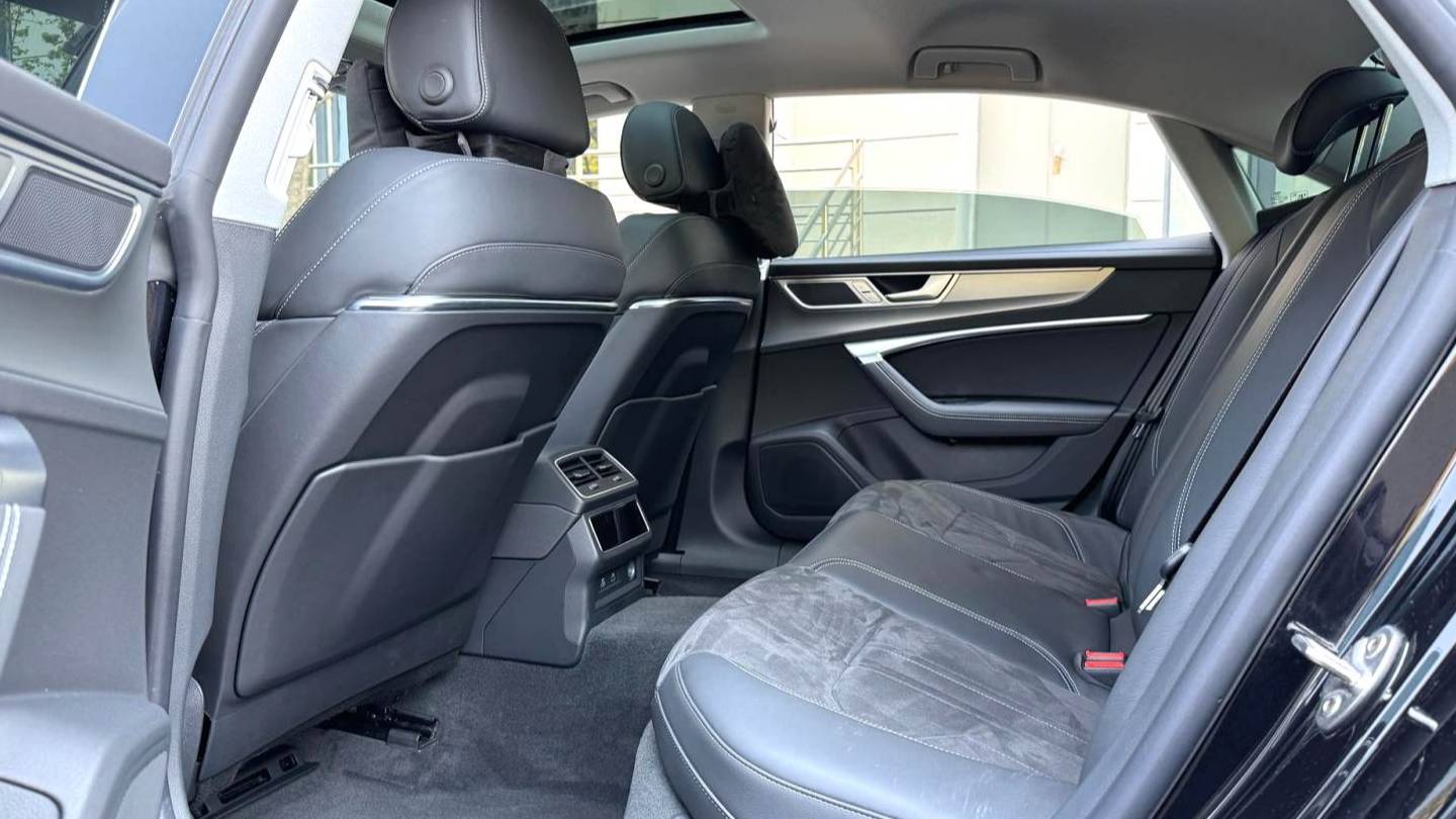 Audi 2024 A7L 45 TFSI S-line Dream Building Flow Crystal Set