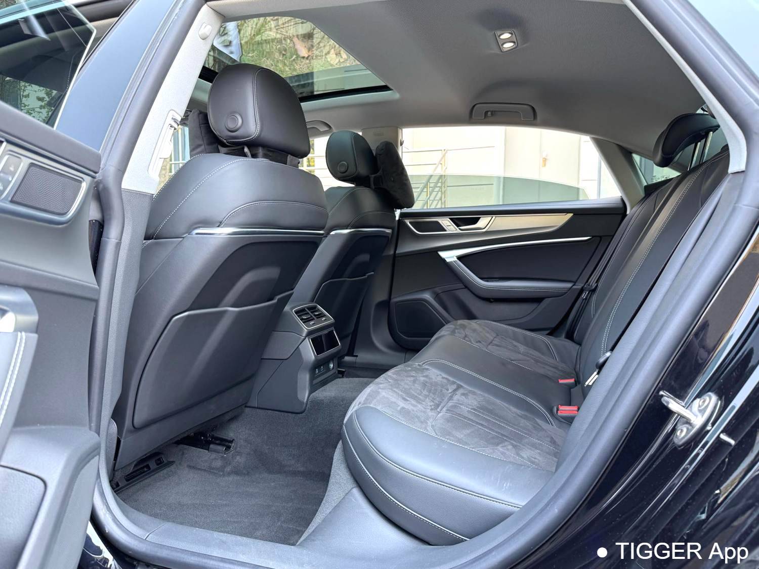 Audi 2024 A7L 45 TFSI S-line Dream Building Flow Crystal Set