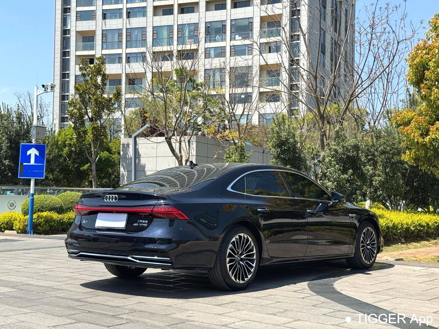 Audi 2024 A7L 45 TFSI S-line Dream Building Flow Crystal Set