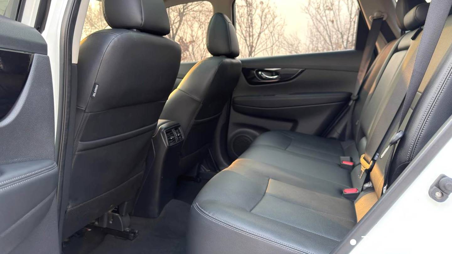 NISSAN 2023 X-TRAIL Classic 2.0L 2WD Zhilian Zhenxiang Edition