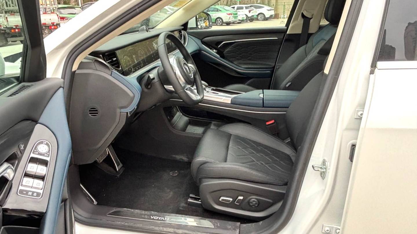 VOYAH 2022 FREE Two wheel drive standard pure electric city version