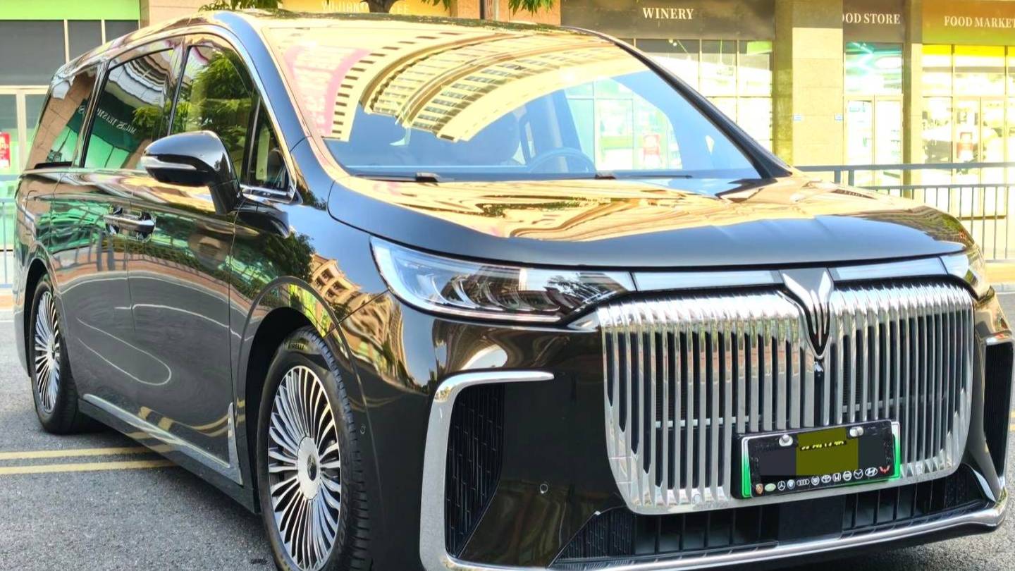 VOYAH 2025 DREAM PHEV four-wheel drive flagship Qiankun version