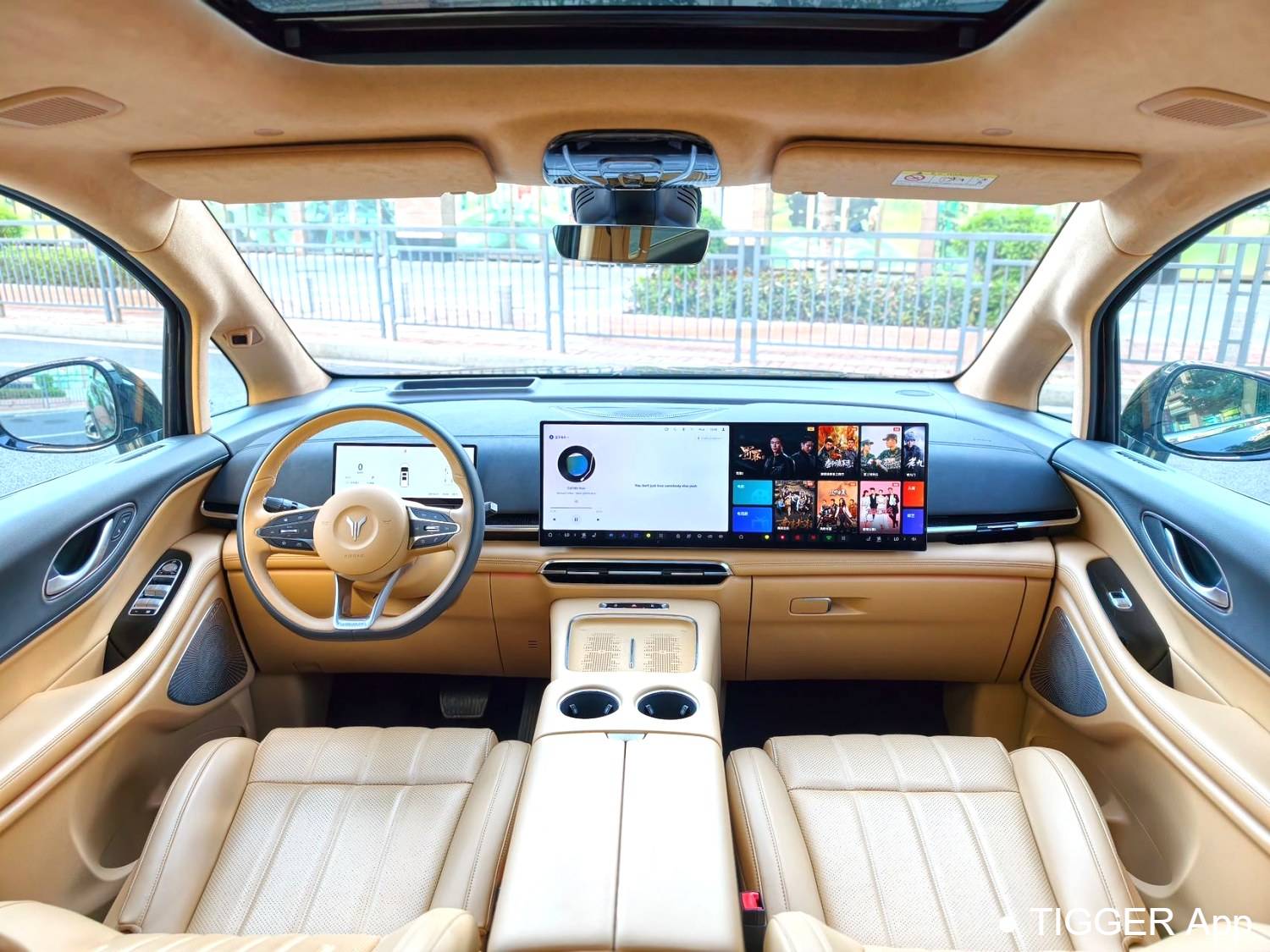 used VOYAH 2025 DREAM PHEV four-wheel drive flagship Qiankun version