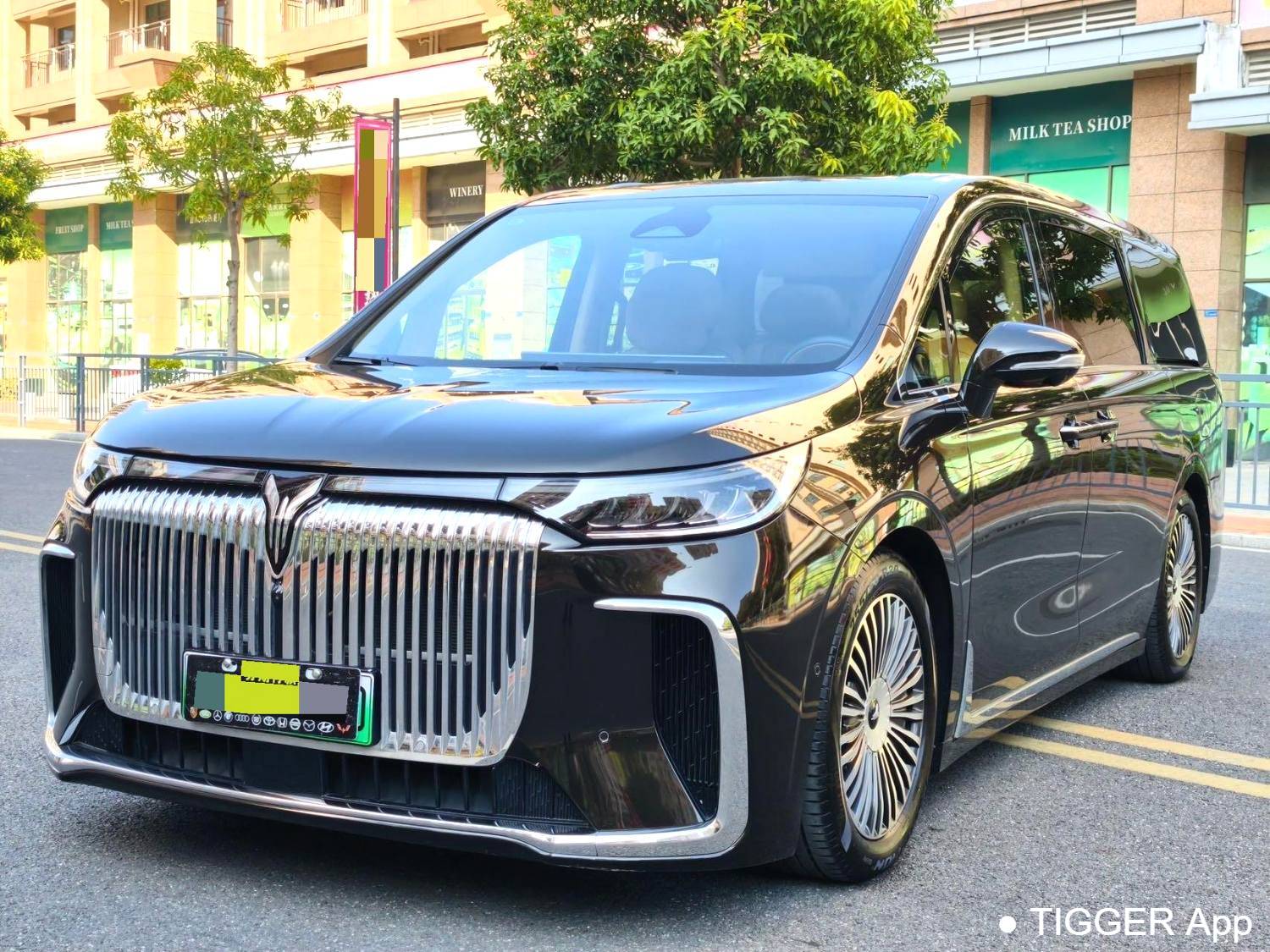 used VOYAH 2025 DREAM PHEV four-wheel drive flagship Qiankun version