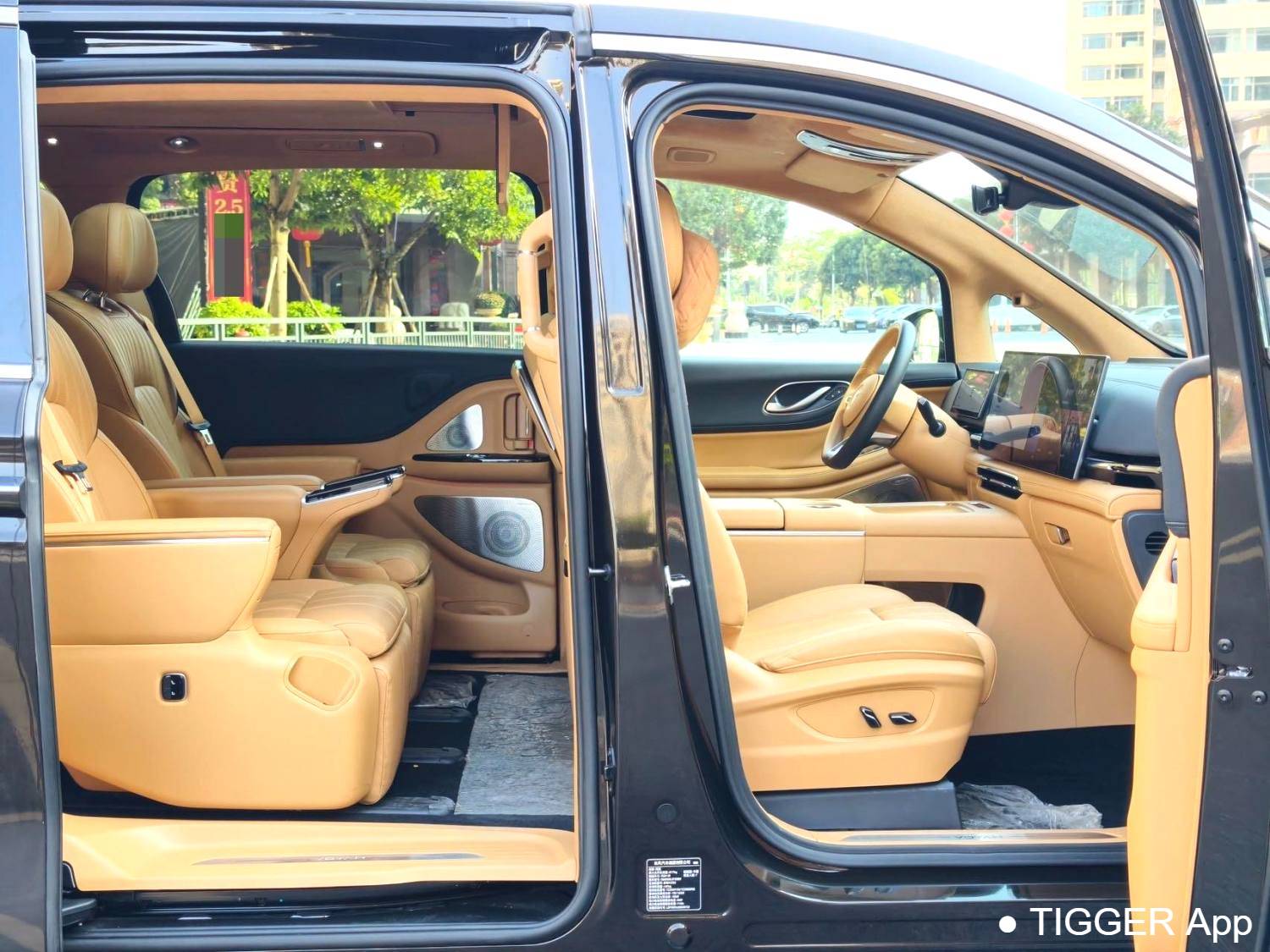 used VOYAH 2025 DREAM PHEV four-wheel drive flagship Qiankun version