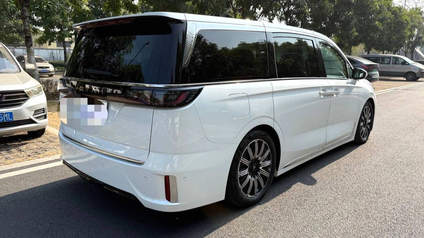VOYAH 2025 DREAM PHEV four-wheel drive flagship Kunpeng version