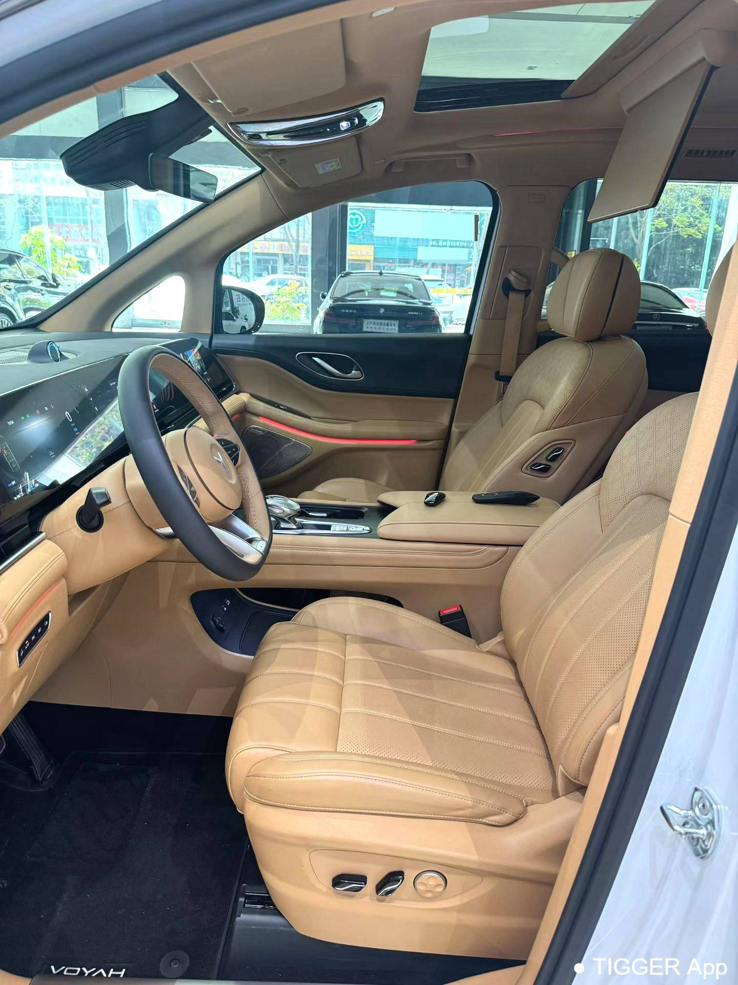 used VOYAH 2024 DREAM PHEV Ultra Long Range Flagship Edition