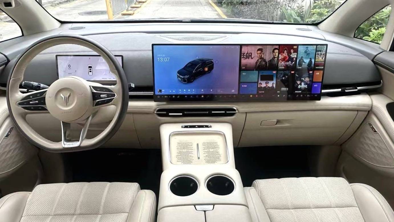 VOYAH 2025 DREAM PHEV four-wheel drive excellent Kunpeng version