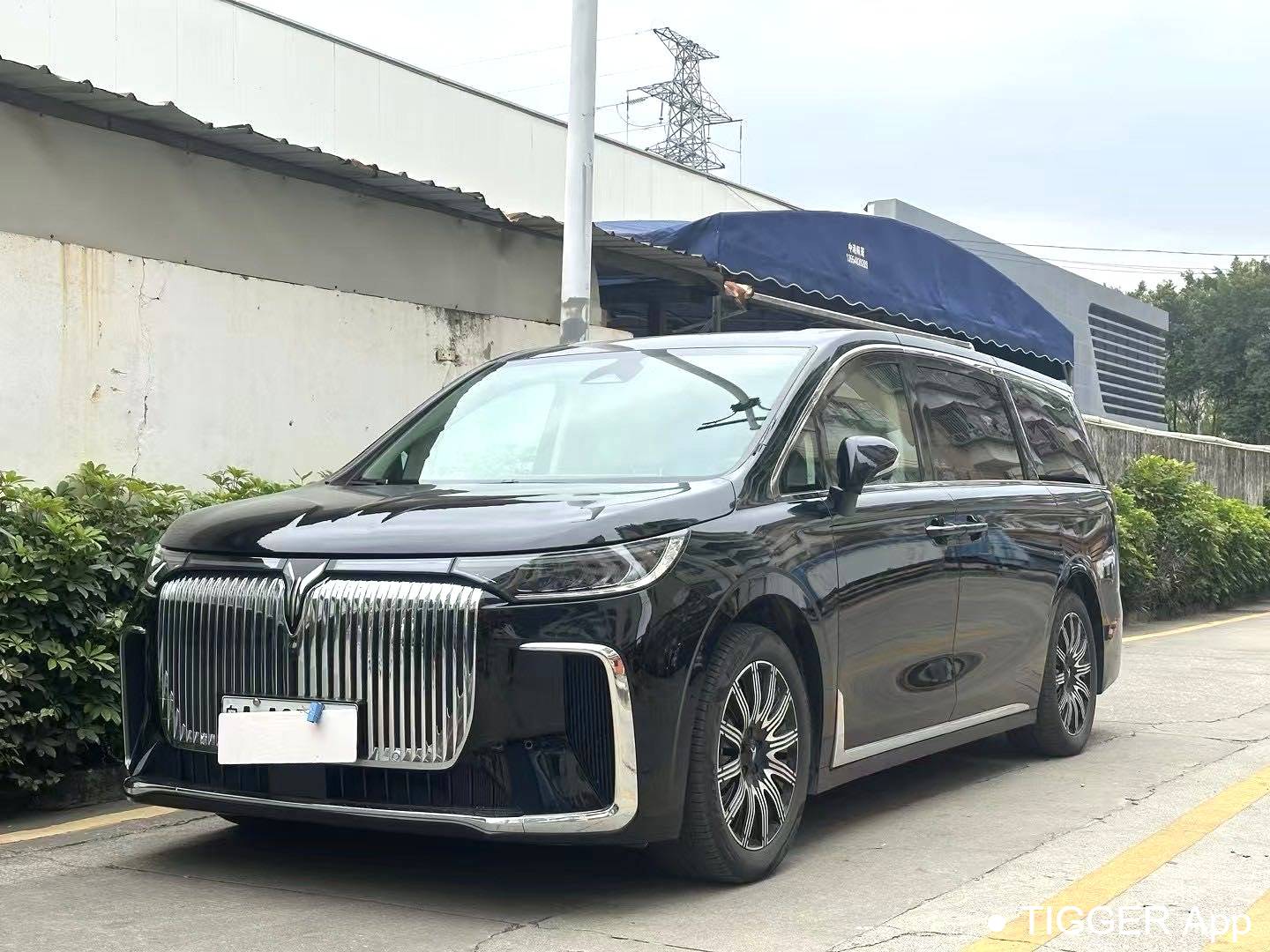 used VOYAH 2025 DREAM PHEV four-wheel drive excellent Kunpeng version