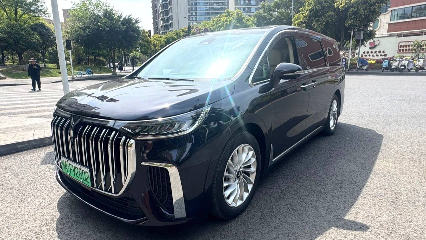 VOYAH 2024 DREAM PHEV Ultra Long Range Premium Edition