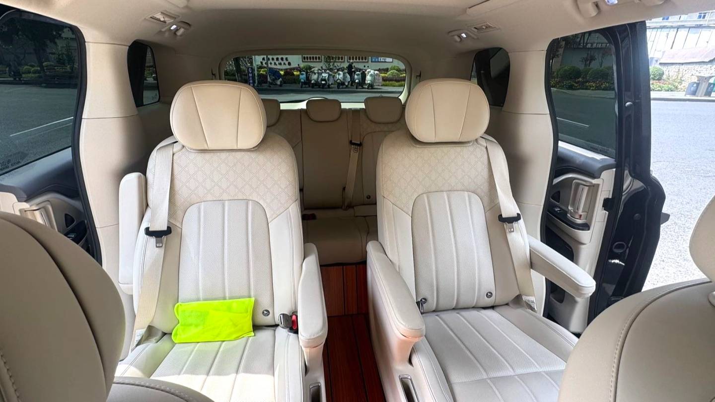 VOYAH 2024 DREAM PHEV Ultra Long Range Premium Edition