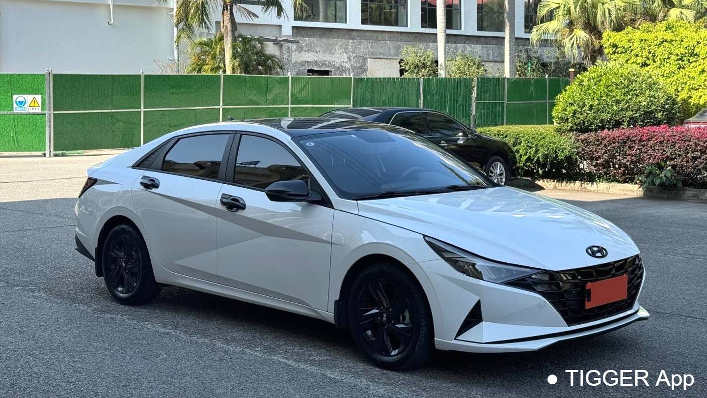 HYUNDAI 2022 Elantra 1.5L CVT GLS Leading Edition