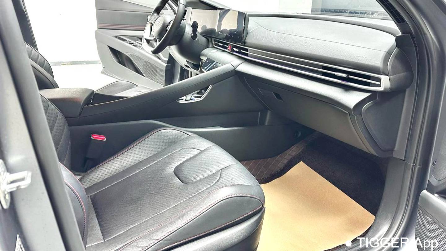 HYUNDAI 2022 Elantra 1.5L CVT 20th Anniversary Edition