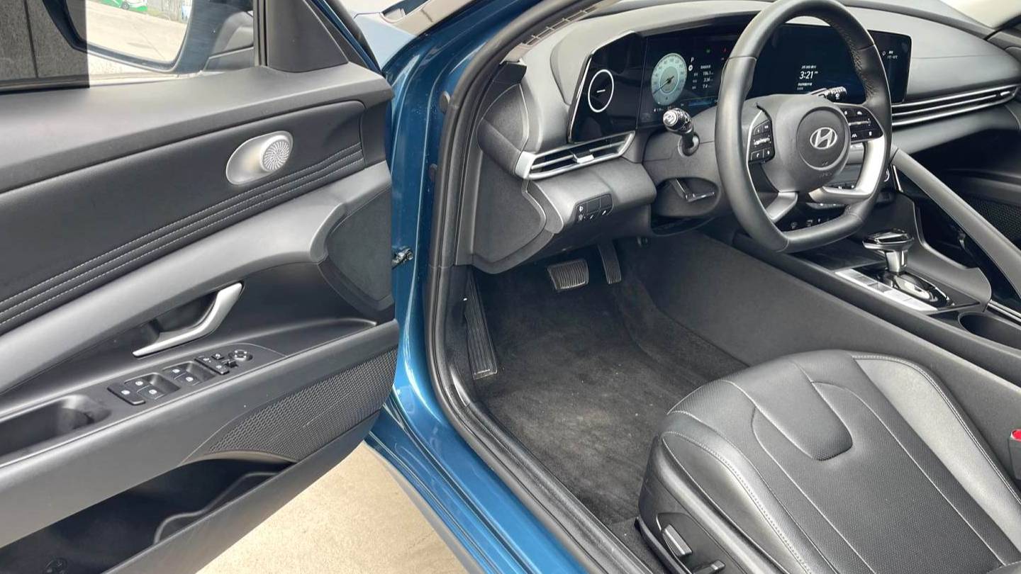 HYUNDAI 2023 Elantra 1.5L CVT TOP Flagship Edition