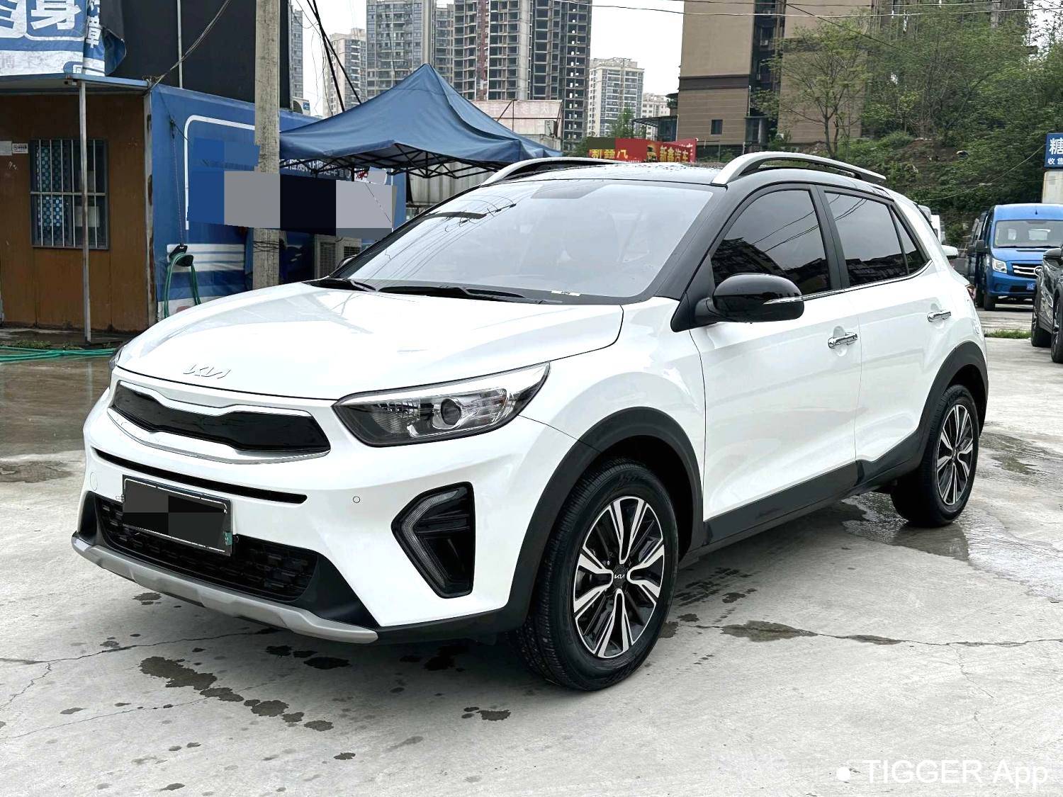 KIA 2021 Stonic 1.4L CVT sunroof model