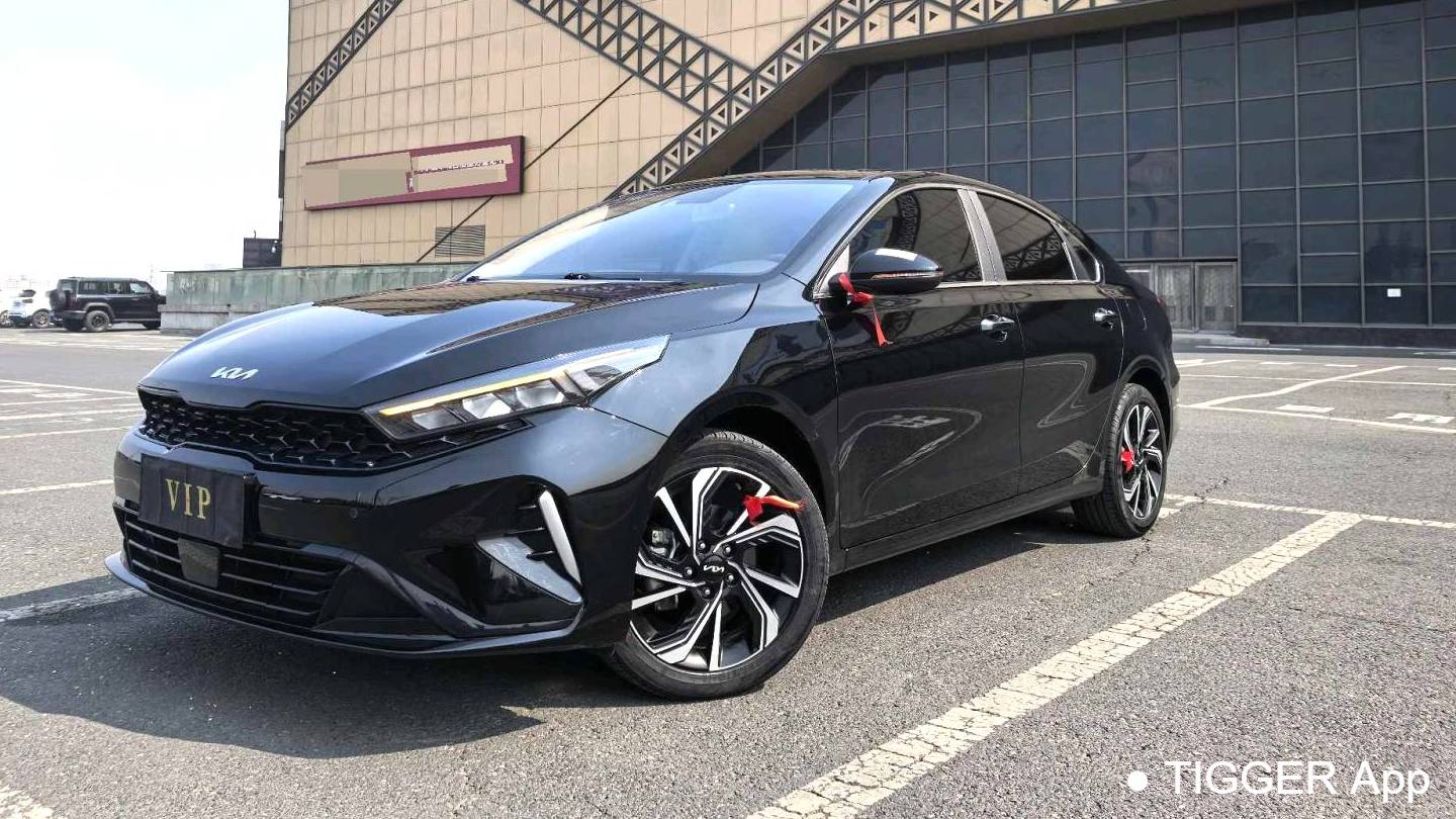 KIA 2023 K3 1.5L CVT Premium Edition