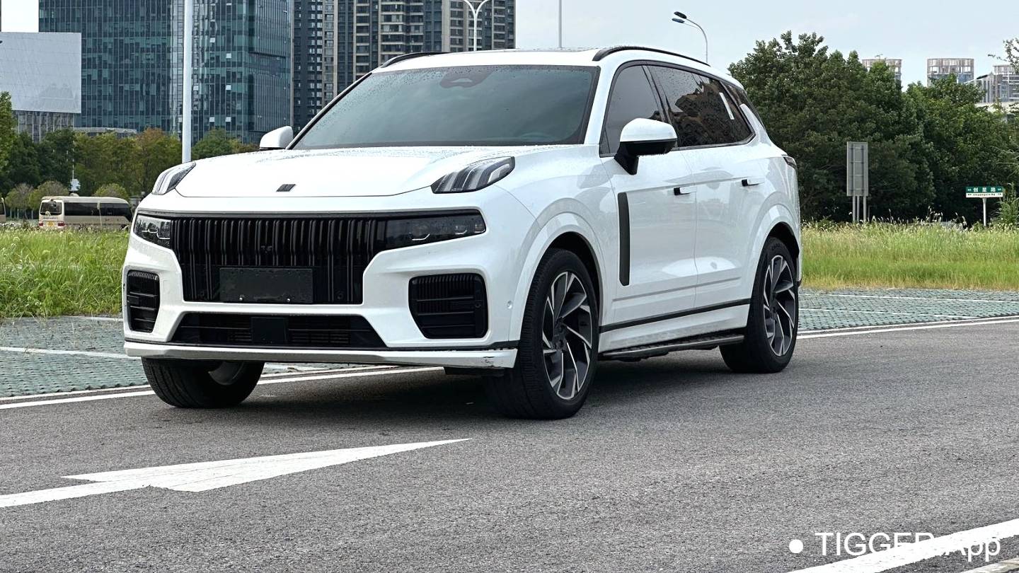 LYNK&CO 2023 09 EM-P 2.0TD EM-P 4WD Asian Games Executive Edition Five seater