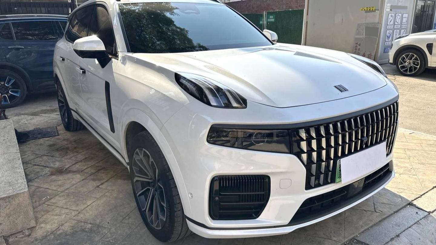 LYNK&CO 2023 09 EM-P 2.0TD EM-P Long Range Edition PM Seven seater