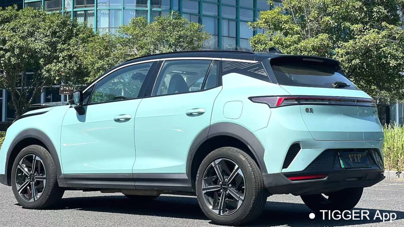 LYNK&CO 2023 06 EM-P EM-P 126 Long Range Pro