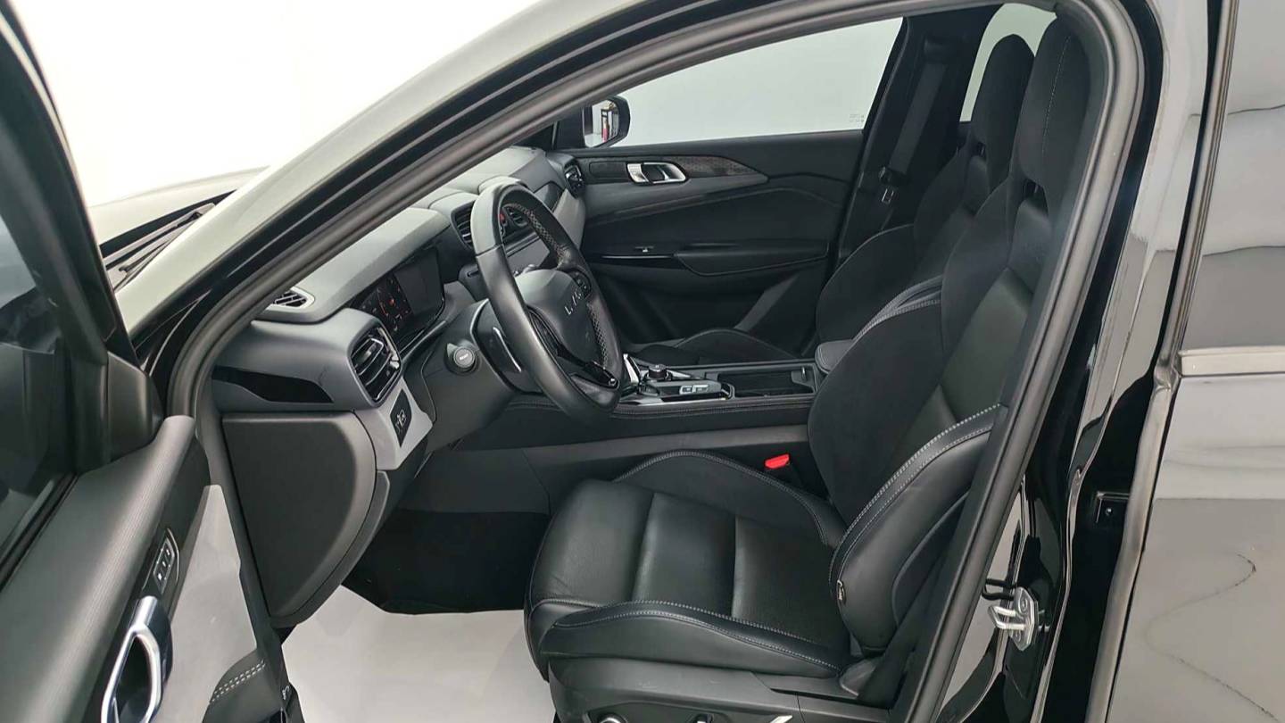 LYNK&CO 2022 02 Hatchback 2.0TD Pro