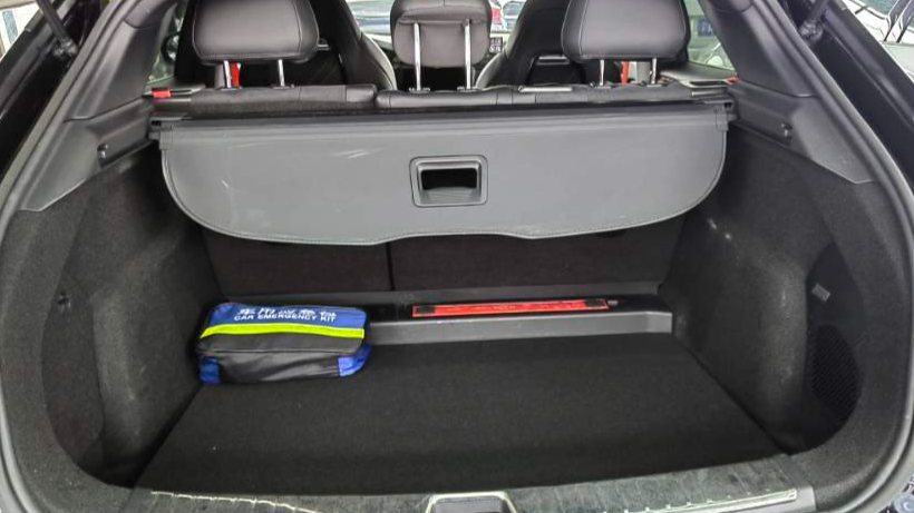 LYNK&CO 2021 02 Hatchback 2.0TD Halo Driver Control Kit Edition