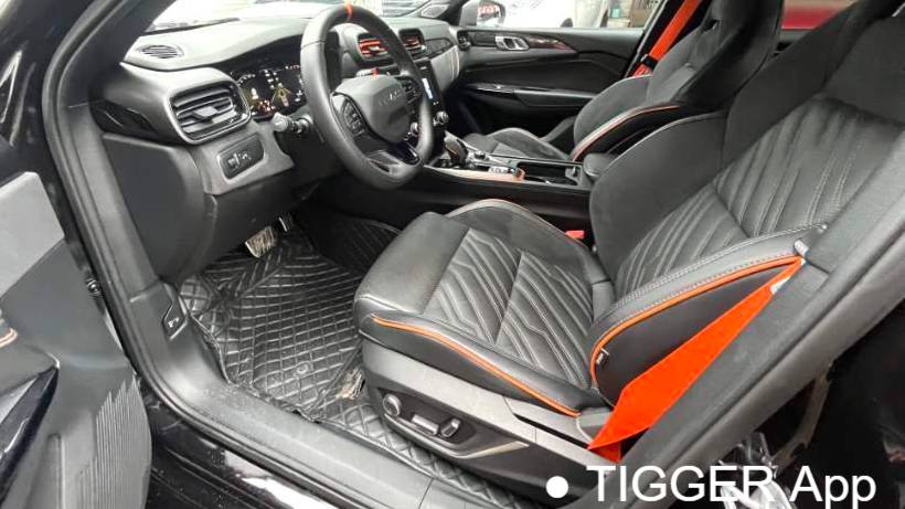 LYNK&CO 2021 02 Hatchback 2.0TD Halo Driver Control Kit Edition