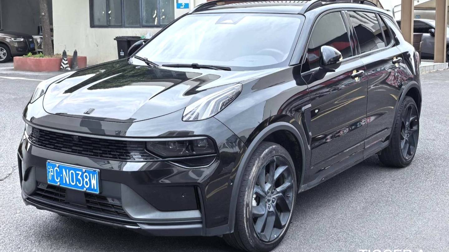 LYNK&CO 2023 01 2.0TD 4WD Night Edition