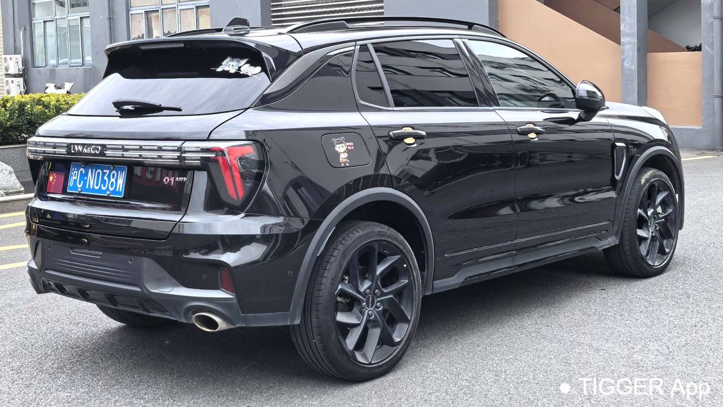 LYNK&CO 2023 01 2.0TD 4WD Night Edition