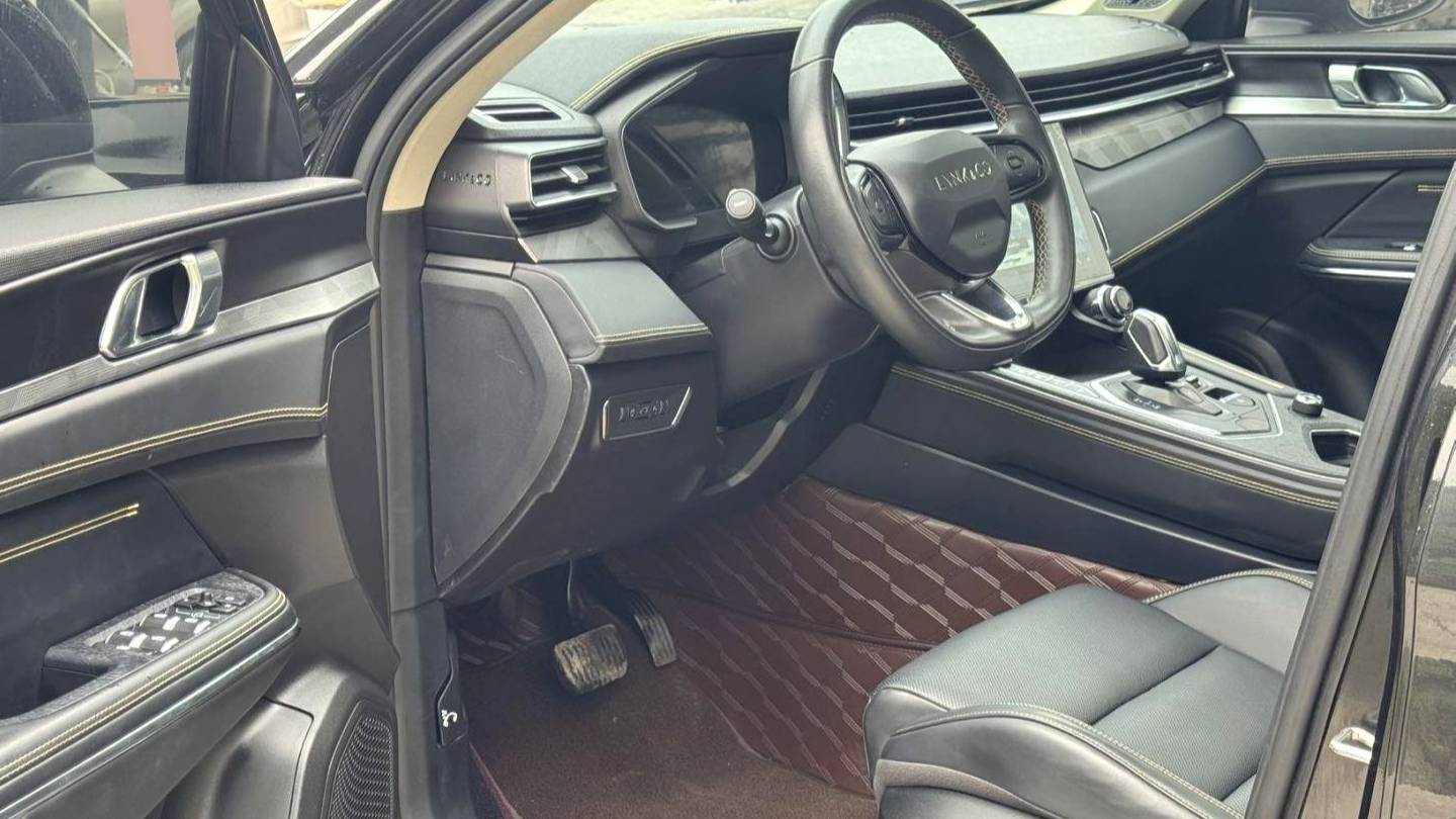 LYNK&CO 2023 01 2.0T two wheel drive Pro version