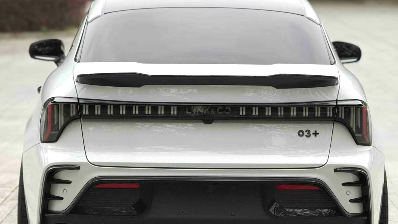 LYNK&CO 2023 03 2.0TD DCT Power Pro