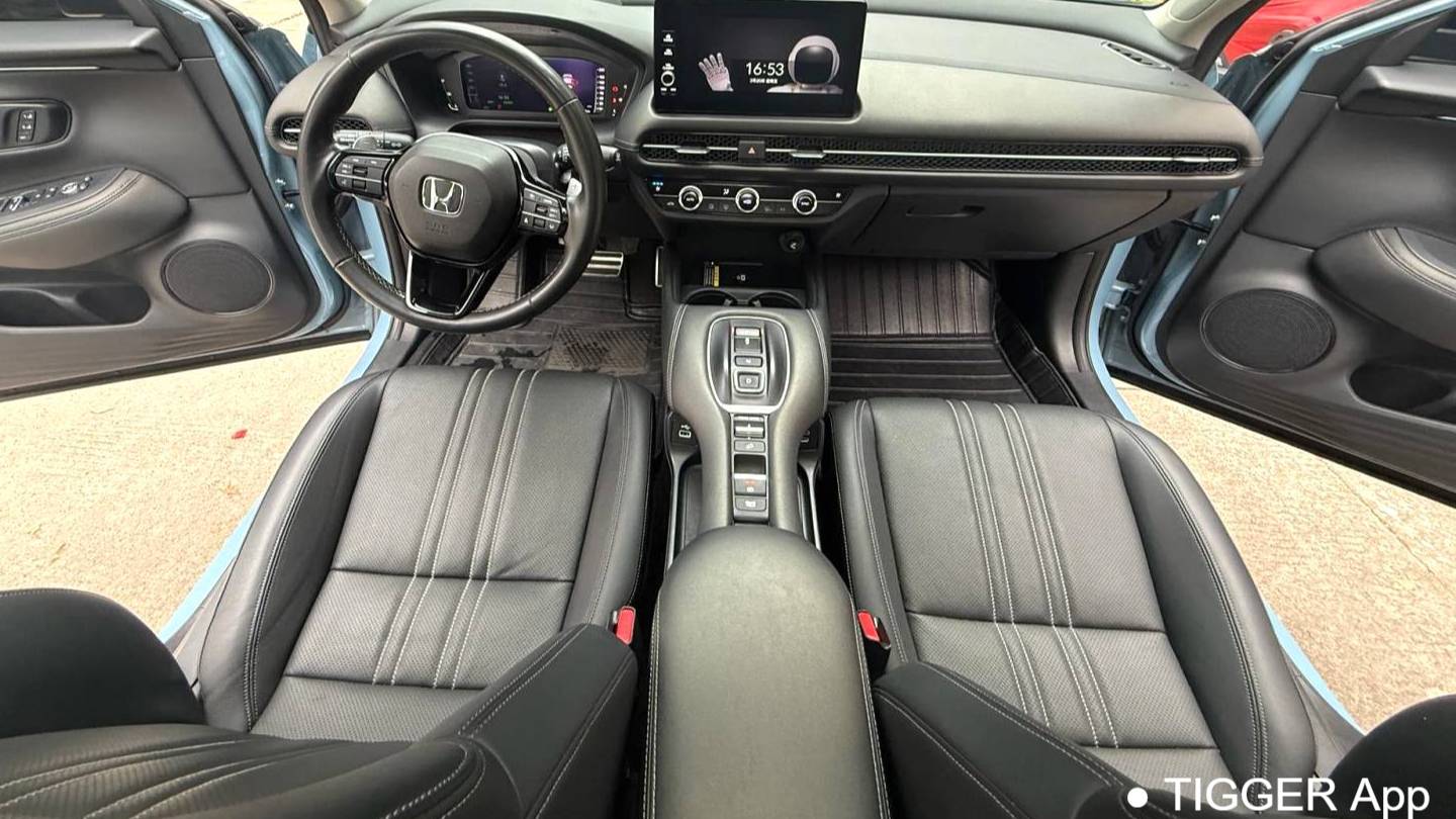 HONDA 2023 ZR-V 2.0L e: HEV Rui · Premium Edition