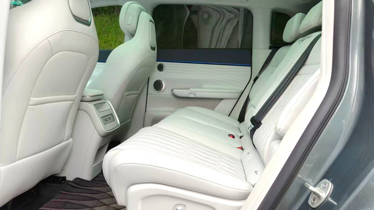 EXEED 2025 STERRA ET‌ Extended range 240 Max four-wheel drive urban assisted driving