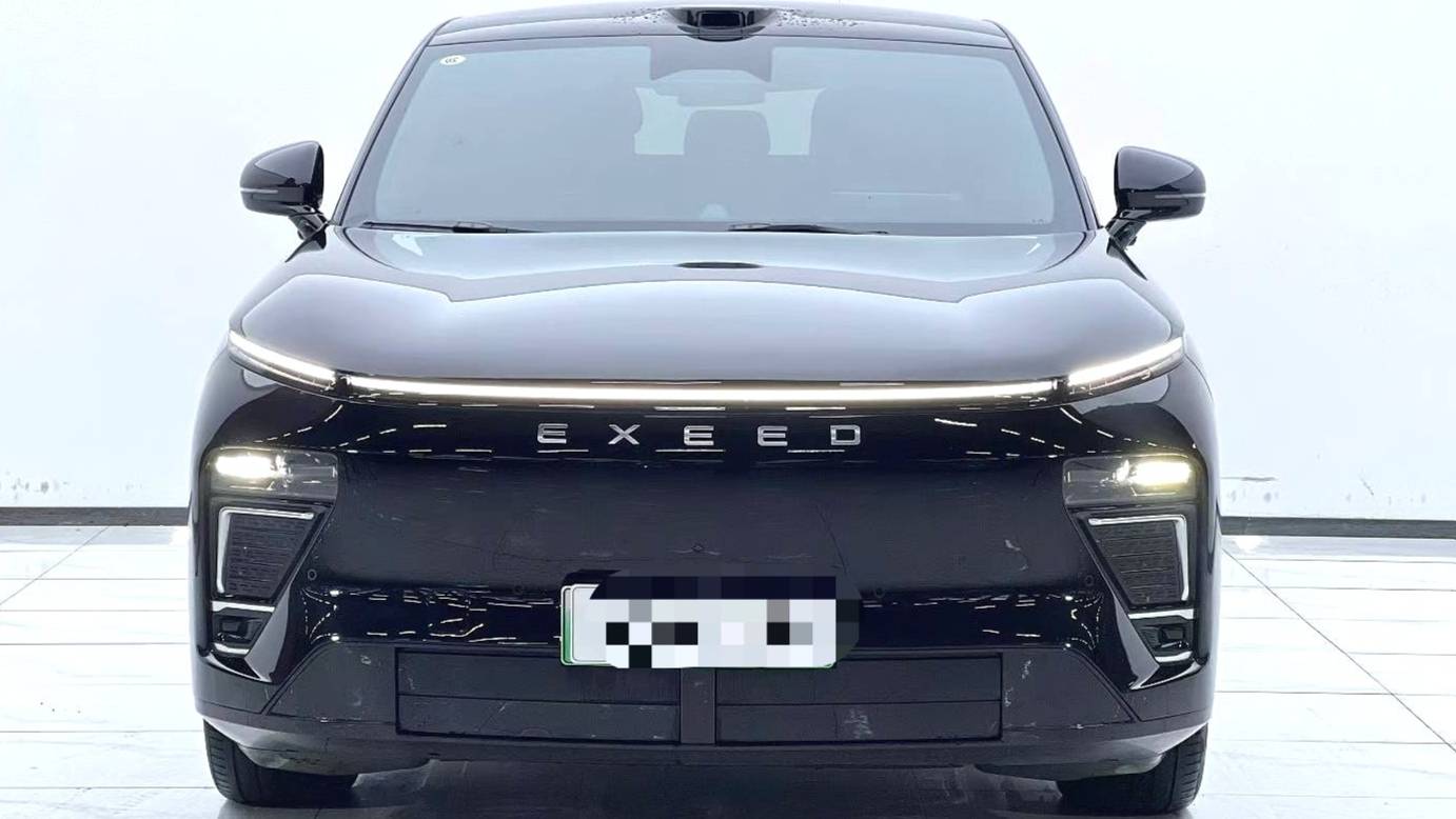 EXEED 2025 STERRA ET‌ Extended range 240 Max four-wheel drive urban assisted driving