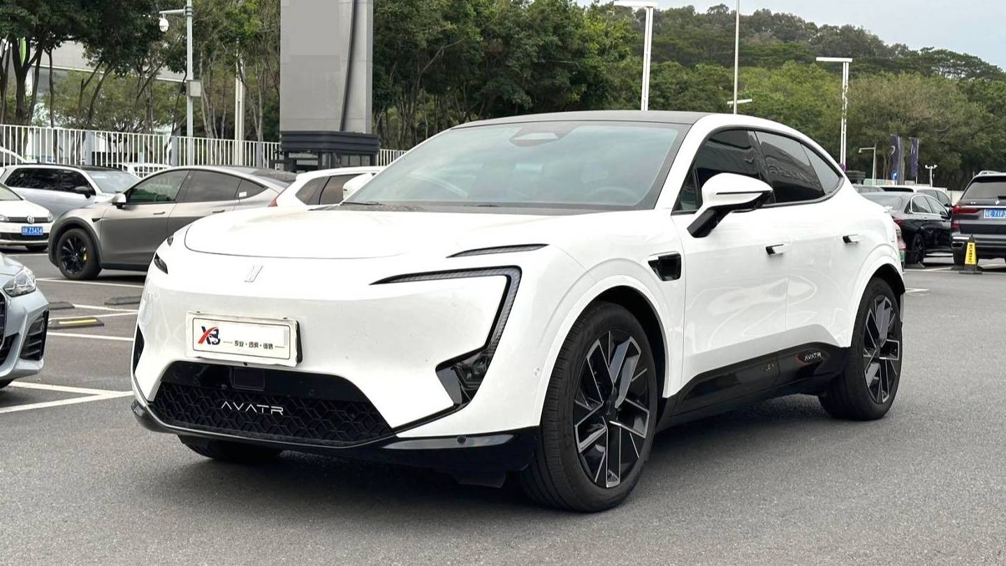 AVATR 2025 11 Max pure electric version