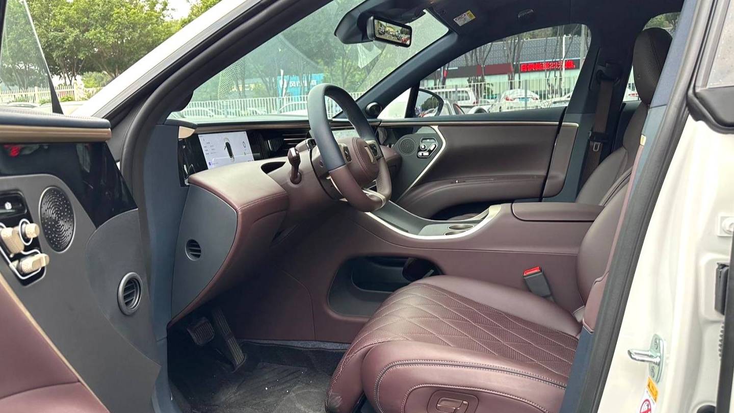 AVATR 2025 11 Max pure electric version