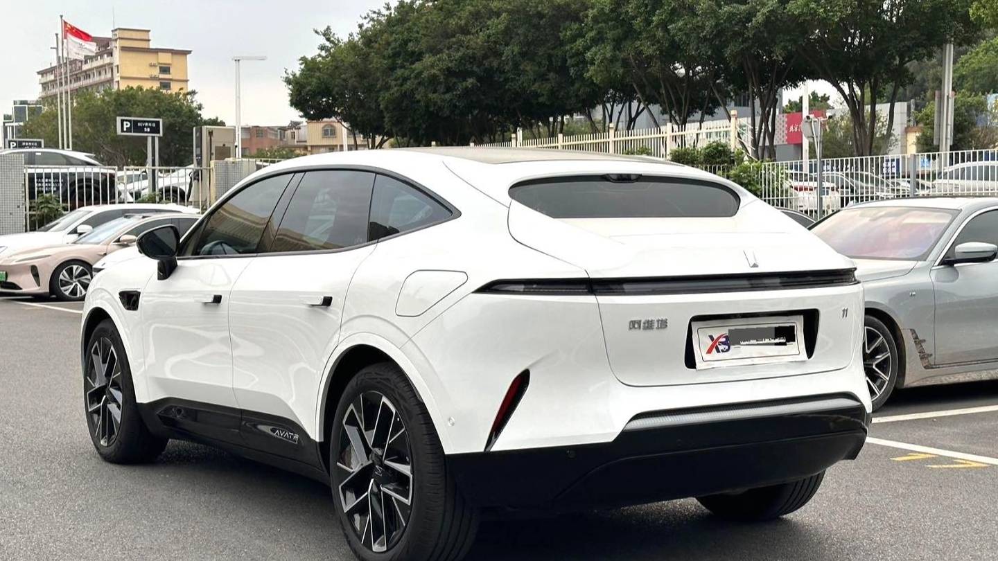 AVATR 2025 11 Max pure electric version