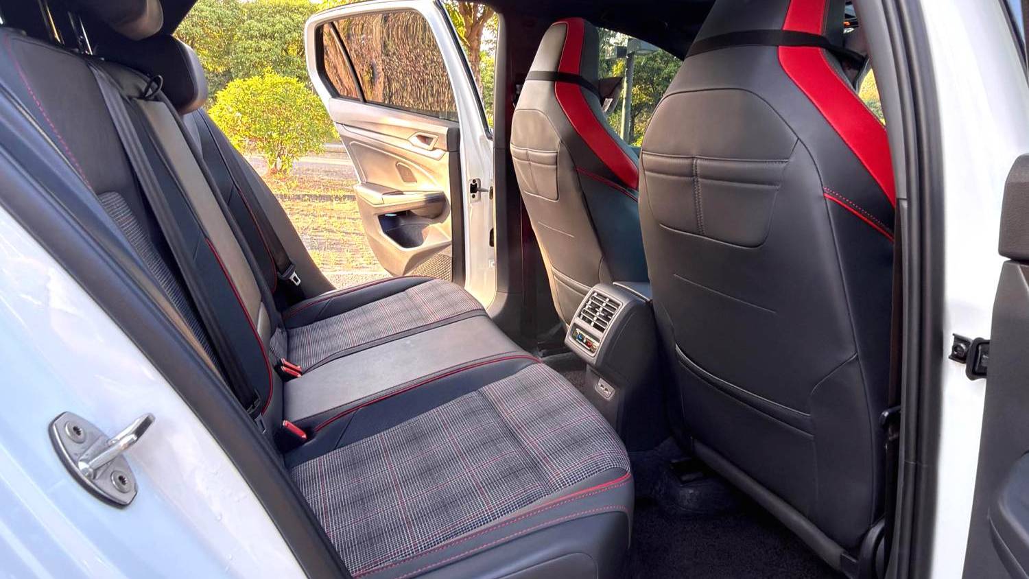 Volkswagen 2023  Golf GTI 380TSI DSG GTI