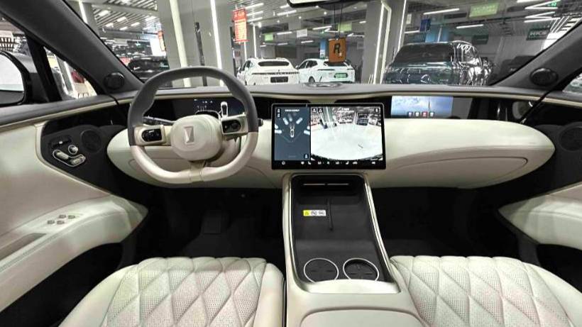 AVATR 2025 11 Dark Knight Edition