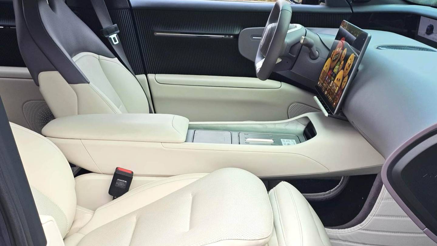 AVATR 2023 12 650 Three Laser Four Wheel Drive Performance Edition