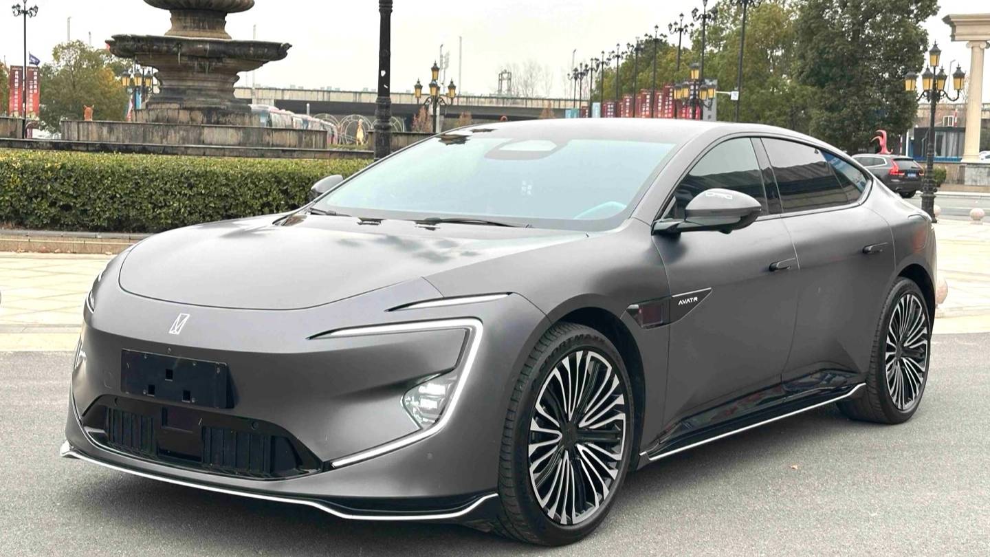 AVATR 2024 12 650 Three Laser Four Wheel Drive GT Edition